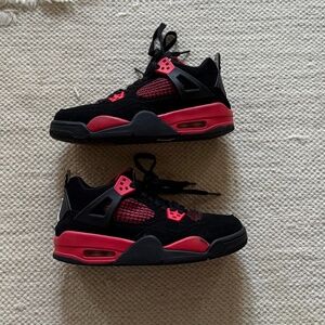Jordan 4 Retro mid red thunder, size 2